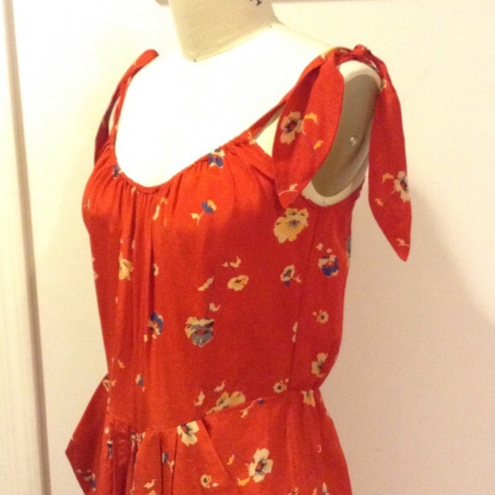 Spring dress - Picture 2 of 4